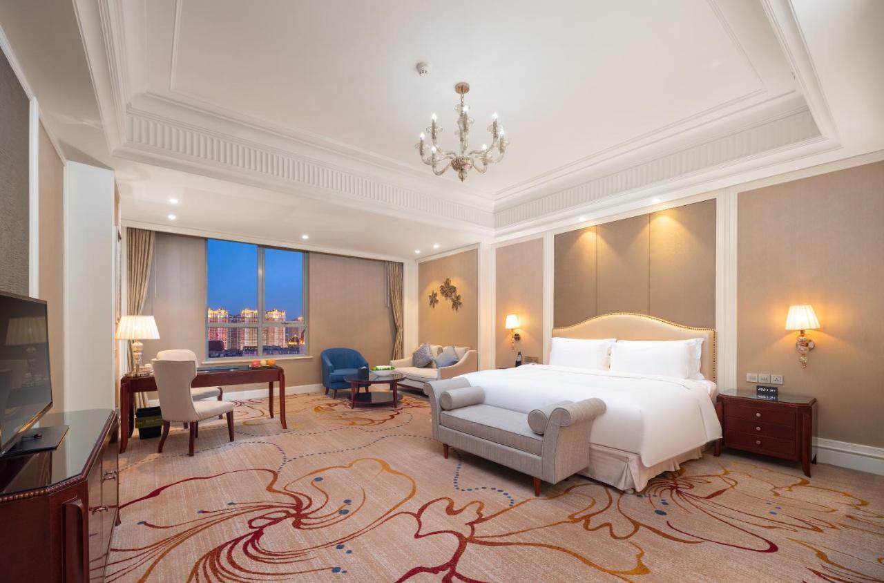 Sofitel Xining Hotel Exterior photo