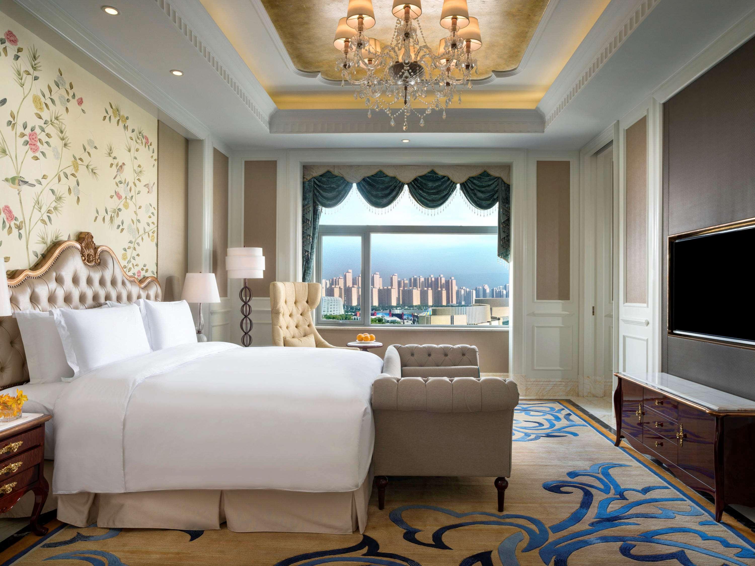 Sofitel Xining Hotel Exterior photo