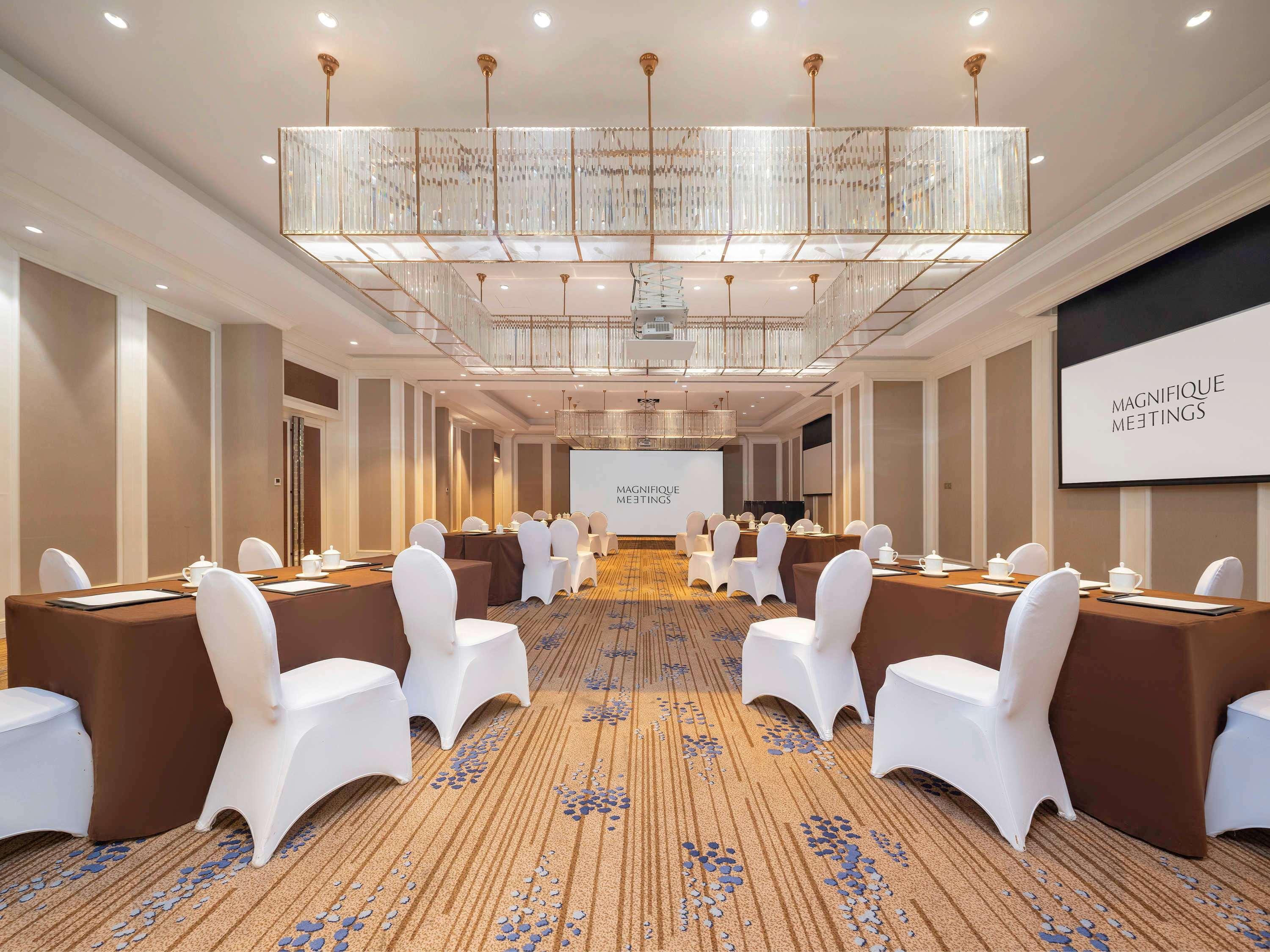 Sofitel Xining Hotel Exterior photo