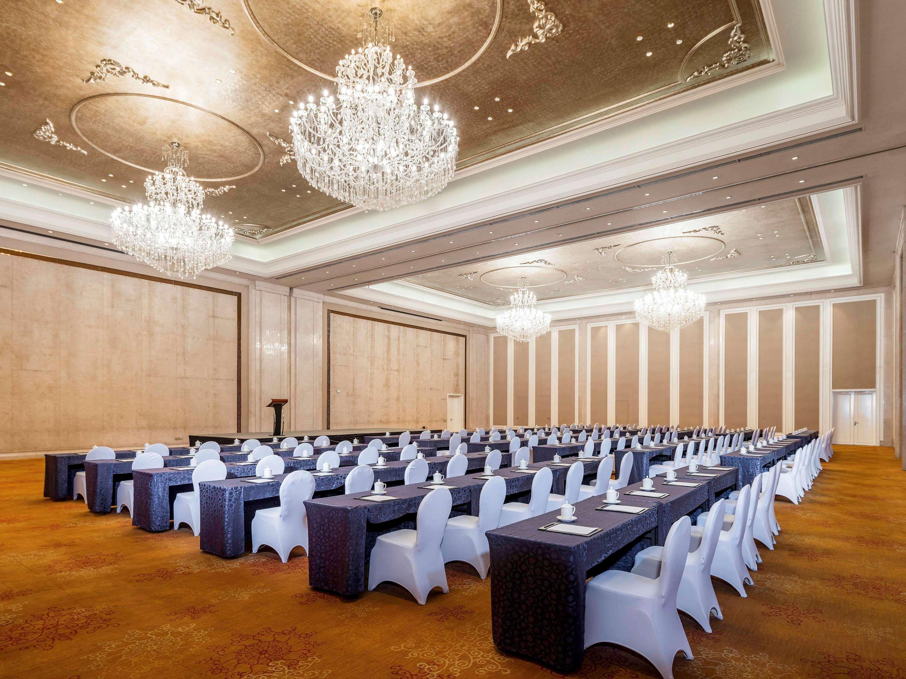 Sofitel Xining Hotel Exterior photo