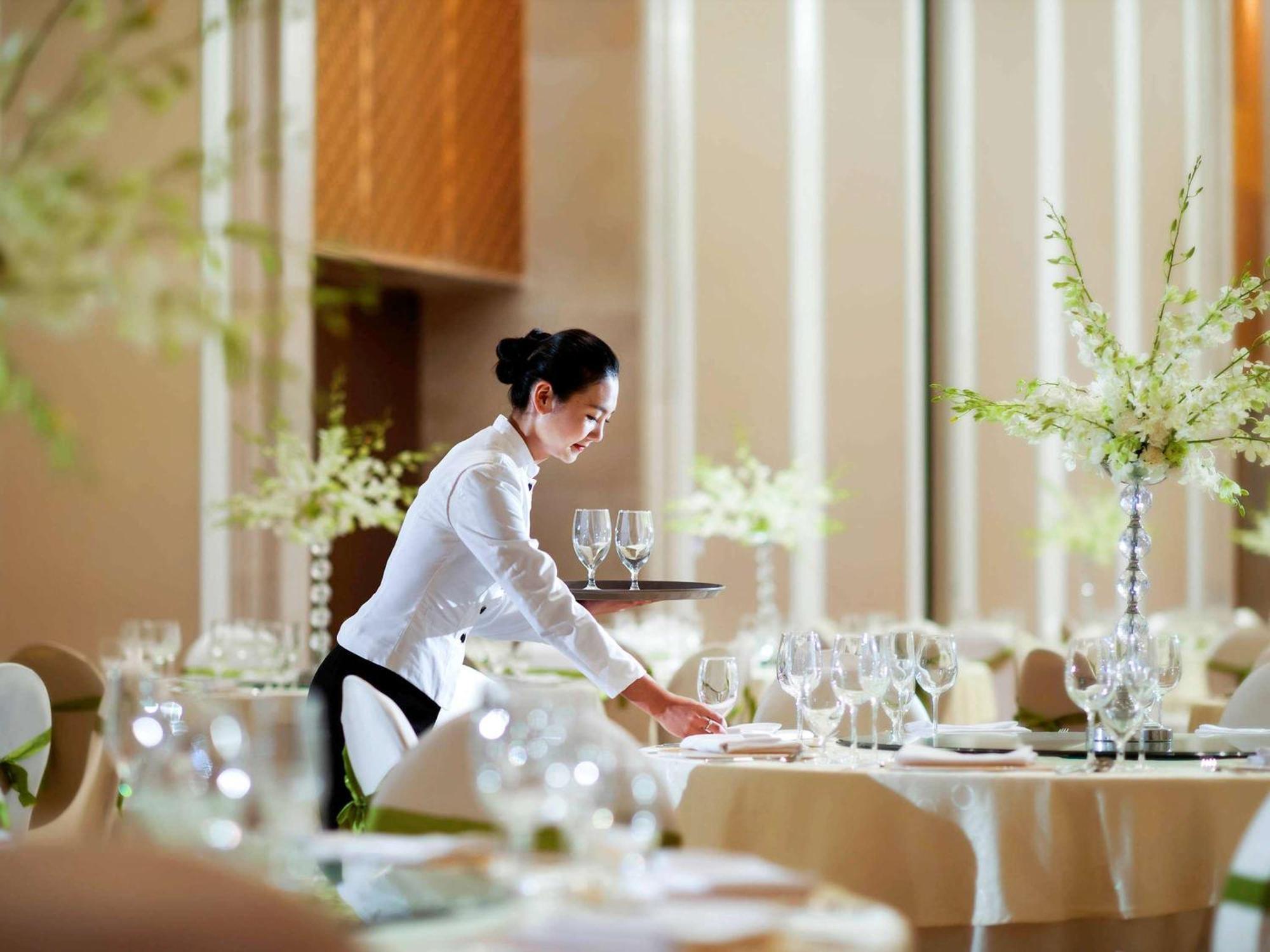 Sofitel Xining Hotel Exterior photo